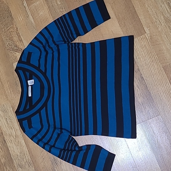 Hannah- 3/4 Sleeve Sweater - Picture 4 of 11